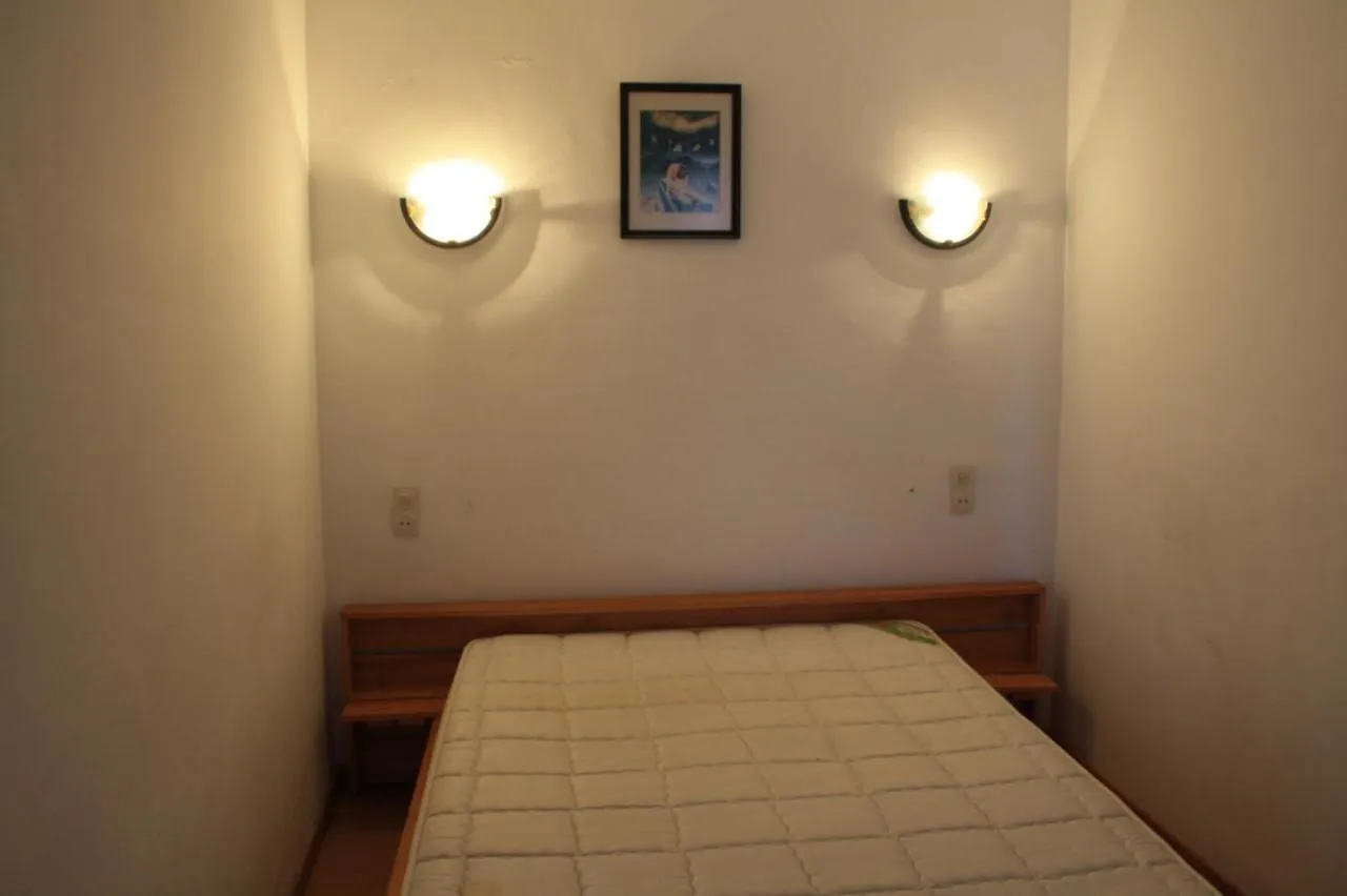 5 Carrer Del Port De Reig Hotel Roses