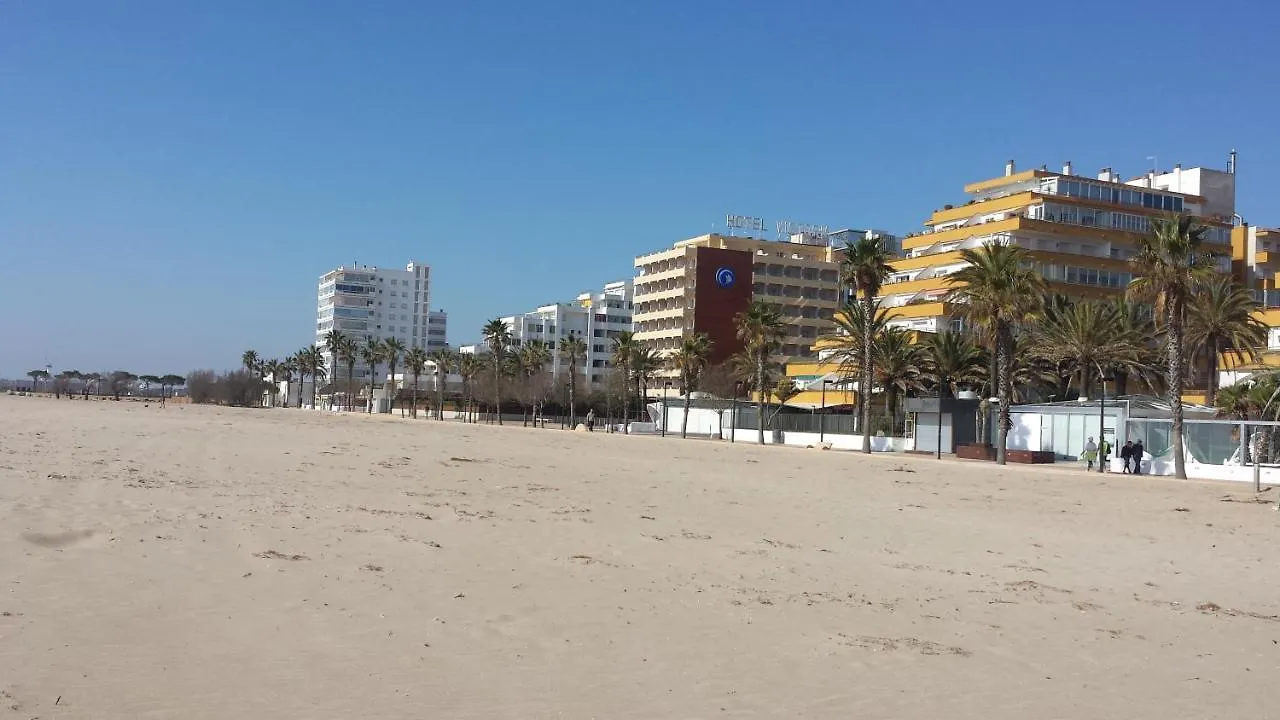 5 Carrer Del Port De Reig Hotel Roses Apartment